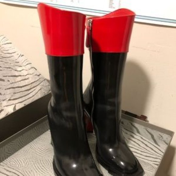 ALEXANDER MCQUEEN Red/black Patent Leather Calf Length Boots Size 39 - Picture 3 of 6